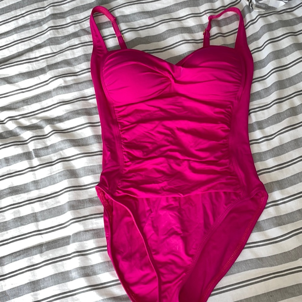 LA BLANCA swimsuit.